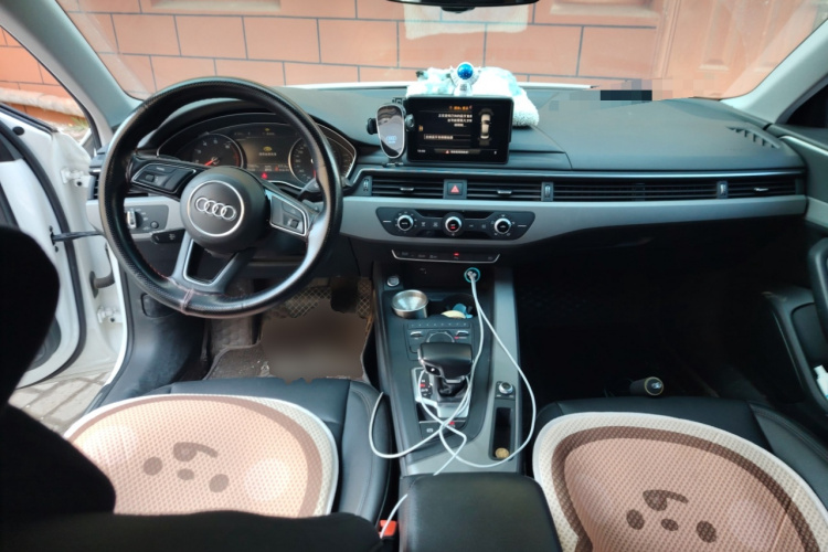 奥迪A4L 2019款 40 TFSI 进取型 国VI中控内饰12