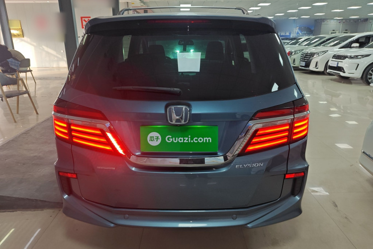 本田 艾力绅 2016款 2.4L 至尊版车身外观6