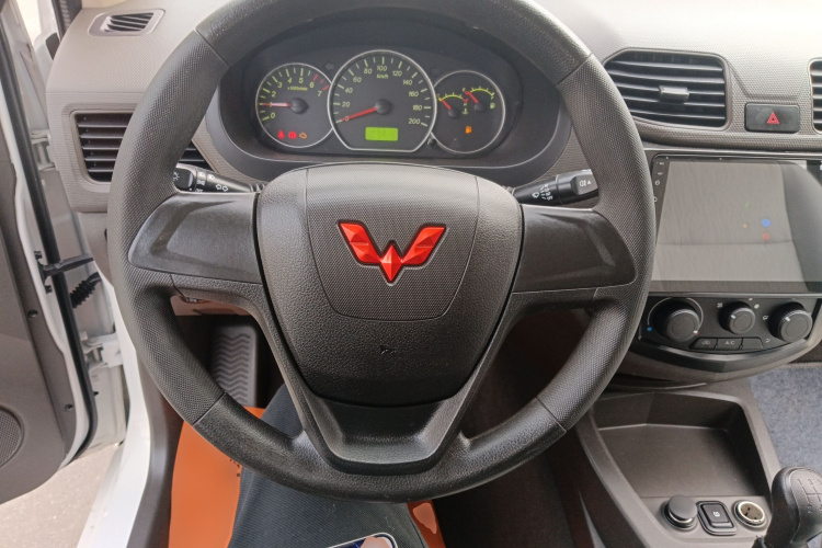 五菱汽车 五菱宏光 2020款 1.2L S基本型国VI LSI中控内饰13