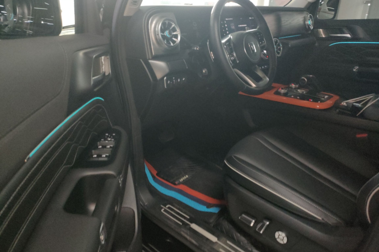 坦克300 2024款 2.0T 征服者中控内饰19