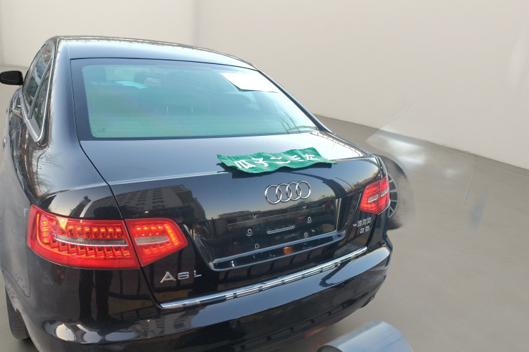 奥迪A6L 2011款 2.8 FSI 舒适型车身外观6