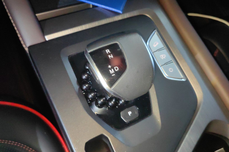 捷途X90 PLUS 2021款 1.6TD DCT别墅 5座局部细节18