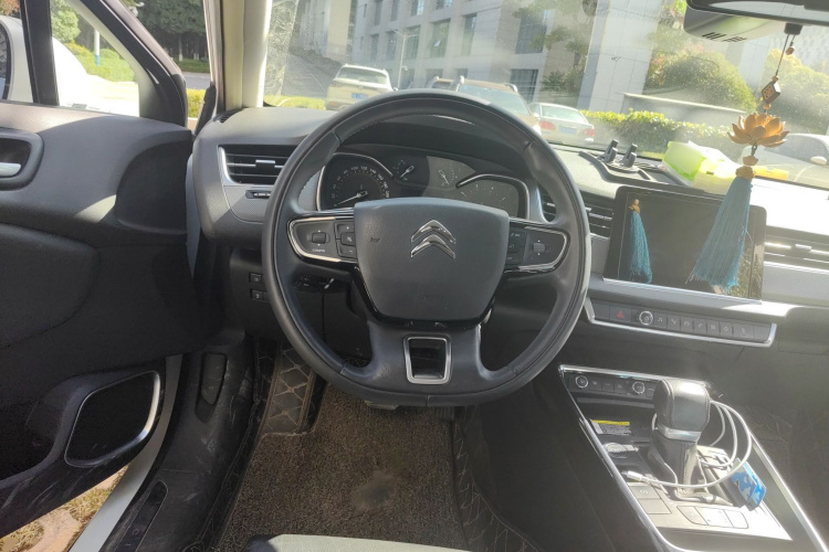 雪铁龙C5 2019款 350THP ORIGINS百年臻享版局部细节13