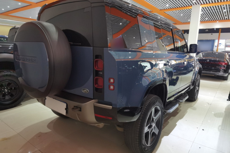 路虎卫士 2023款 110 3.0T P400 X-DYNAMIC HSE车身外观7