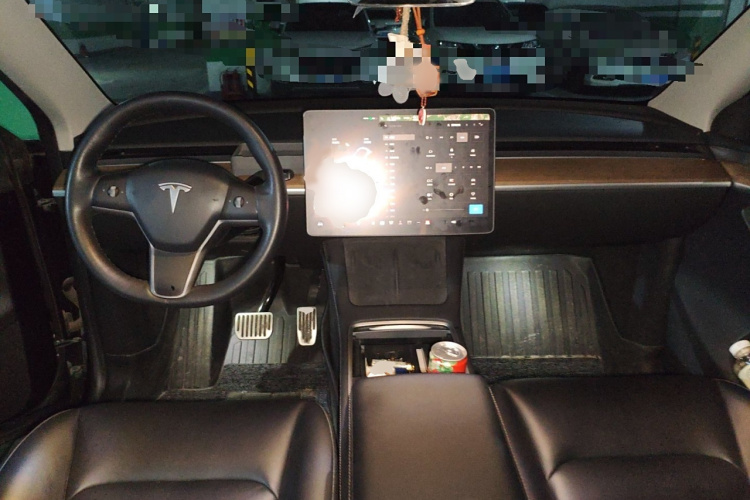 特斯拉 Model Y 2021款 标准续航后驱版中控内饰7002