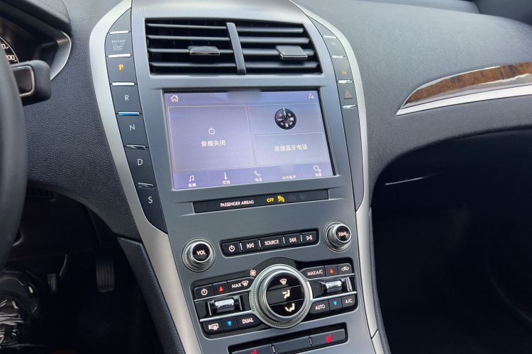 林肯MKZ 2020款 2.0T 尊享版中控内饰7004