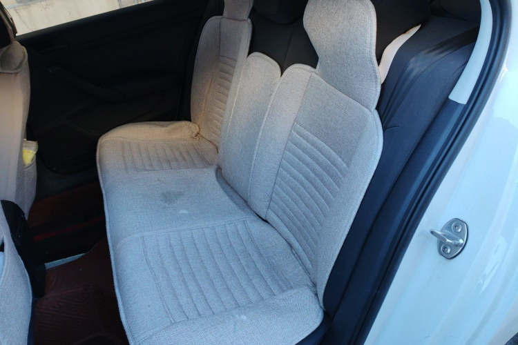 大众 桑塔纳 2021款 1.5L 手动风尚版中控内饰21