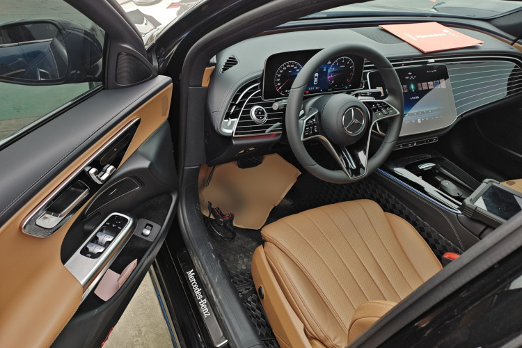 奔驰E级 2024款 E 260 L中控内饰20