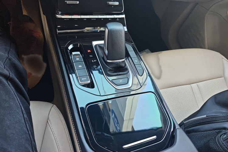 五菱汽车 五菱凯捷 2022款 280T 1.5T CVT旗舰型局部细节18