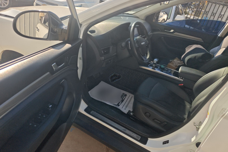 哈弗H6 2018款 蓝标 运动版 1.5T 自动两驱精英型中控内饰20