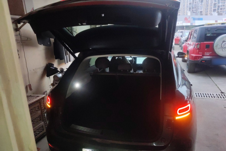 零跑汽车 零跑C11 2023款 纯电 580四驱性能版机舱底盘23