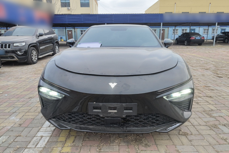 哪吒汽车 哪吒S 2024款 改款 增程 1060 Lite版车身外观2