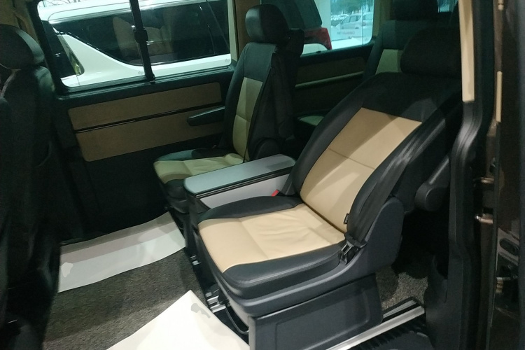 大众 迈特威 2014款 2.0TSI 四驱行政版中控内饰21