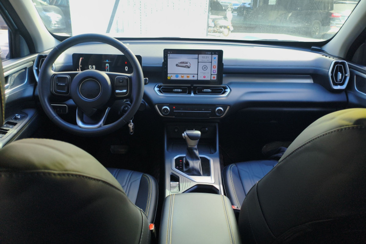 长城 金刚炮 2023款 2.0T自动汽油两驱精英型标箱GW4C20C中控内饰12