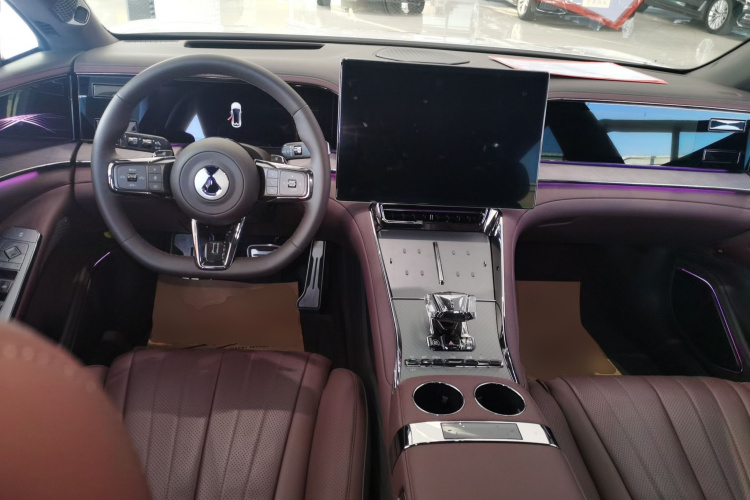 腾势Z9GT 2024款 1100四驱Ultra版中控内饰12