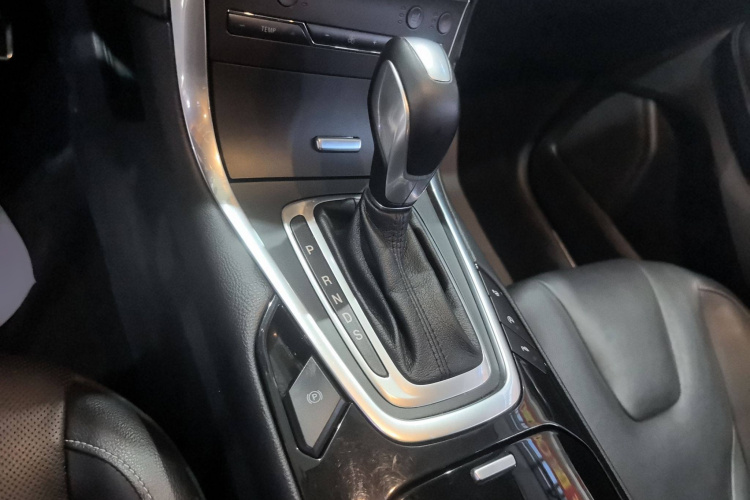 福特 锐界 2018款 EcoBoost 245 四驱尊锐型 7座局部细节18