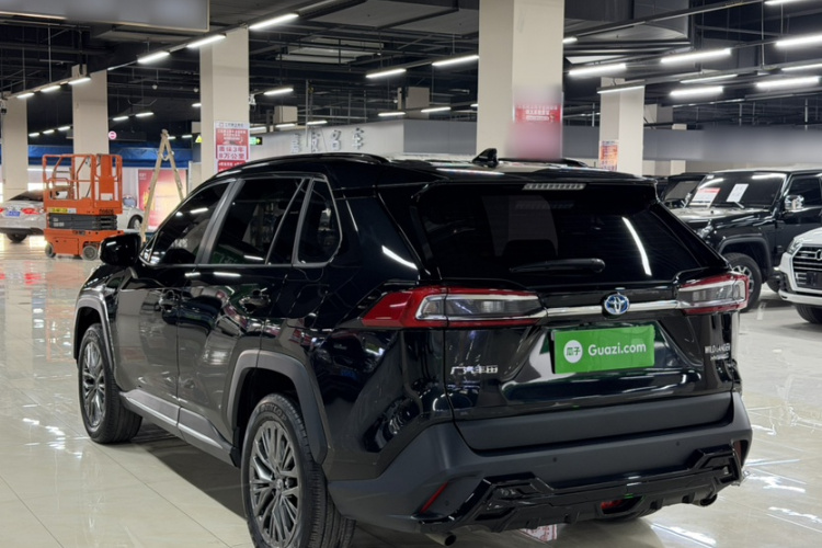 丰田 威兰达 2023款 双擎 2.5L E-CVT两驱豪华PLUS版车身外观6003