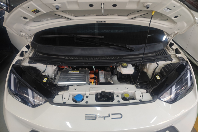 比亚迪 海鸥 2023款 飞翔版机舱底盘24