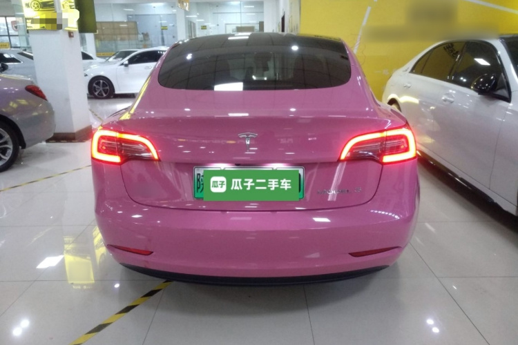 特斯拉 Model 3 2022款 后轮驱动版车身外观6