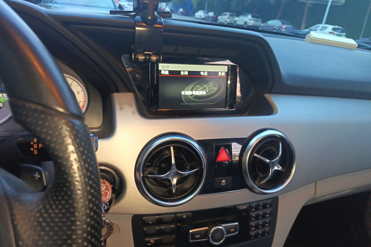 奔驰GLK级 2014款 GLK 260 4MATIC 动感型局部细节16