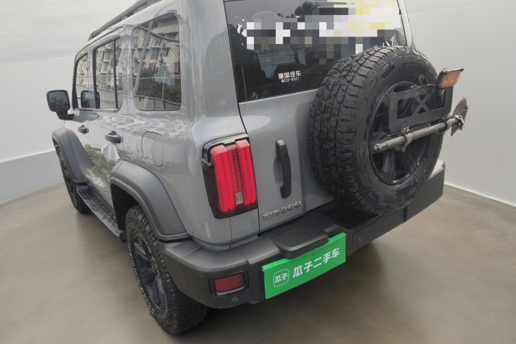 坦克300 2021款 越野版 2.0T 征服者车身外观5