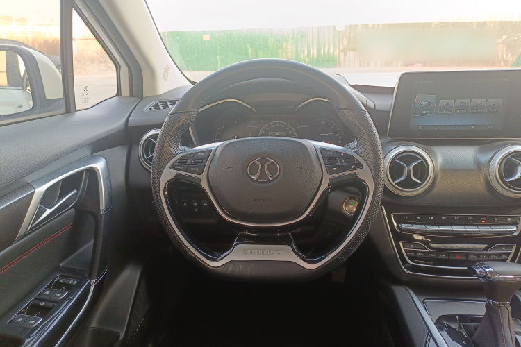 北京汽车 绅宝D50 2019款 1.5T CVT尊贵版 国VI中控内饰13