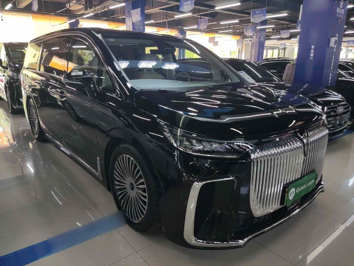 岚图汽车 岚图梦想家 2025款 PHEV 四驱旗舰鲲鹏版(5)