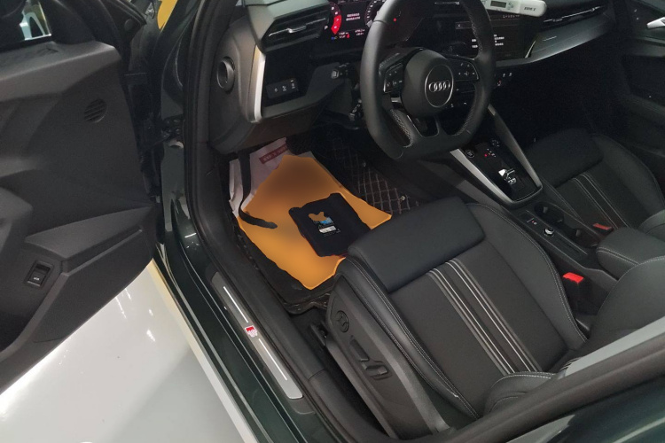 奥迪A3 2024款 Sportback 35 TFSI 时尚运动型中控内饰7003