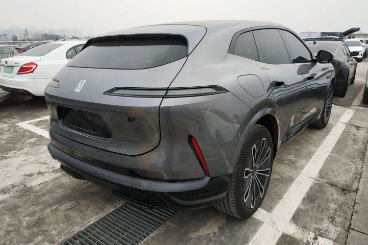 阿维塔07 2024款 Max增程版车身外观6005