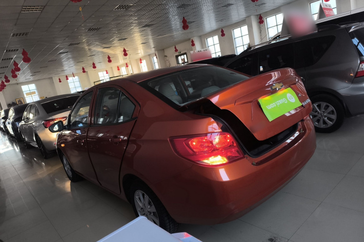 雪佛兰 2015款 赛欧3 1.3L 手动理想版车身外观4