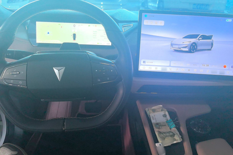 深蓝汽车 深蓝SL03 2022款 515纯电版中控内饰7003