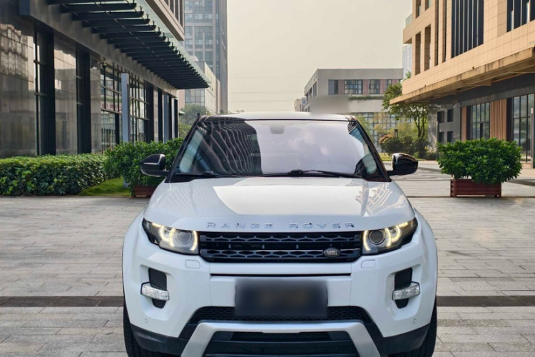 路虎 揽胜极光(进口) 2014款 2.0T 5门耀动版车身外观6008