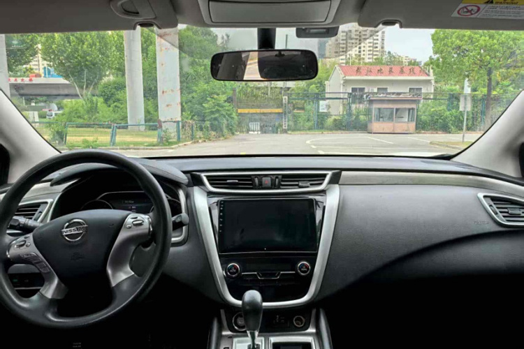 日产 楼兰 2021款 2.5L XE 两驱精英版车身外观6003