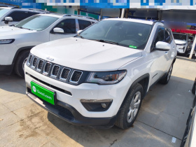 Jeep 指南者 2020款 220T 自动领先版