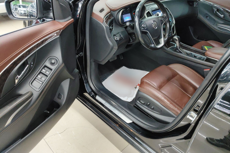 别克 君越 2013款 2.4L SIDI精英舒适型中控内饰7003