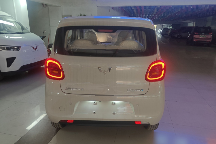 五菱汽车 宏光MINIEV 2025款 四门版 进阶款车身外观6