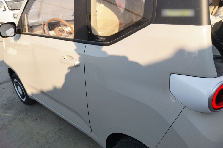 五菱汽车 宏光MINIEV 2024款 第三代 215km 青春版车身外观4