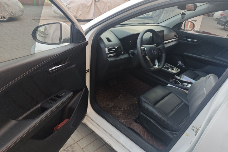 比亚迪e2 2019款 高续航版 耀·豪华型中控内饰20