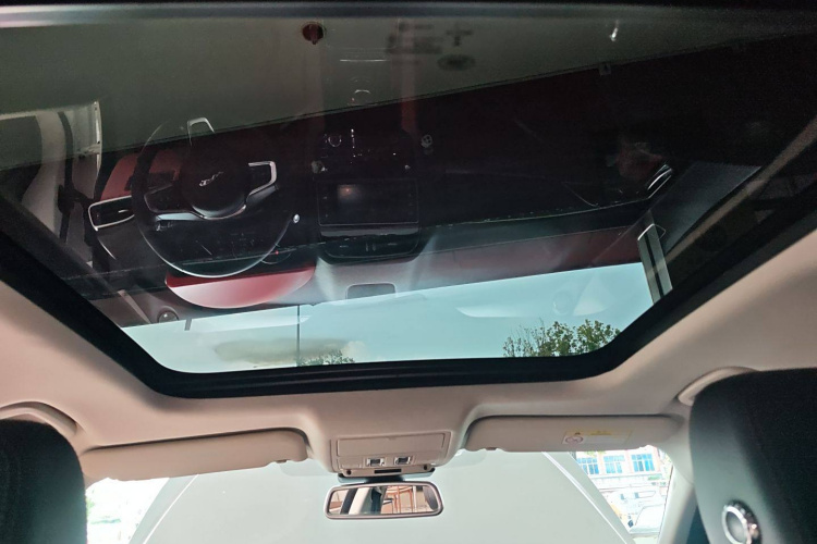 捷豹F-PACE 2018款 2.0T 两驱都市尊享版局部细节22