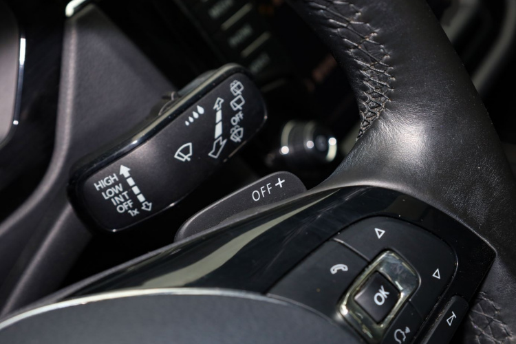 大众 途观L 2018款 380TSI 自动四驱旗舰版局部细节9002