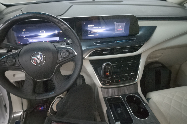 别克GL8 2023款 ES陆尊 舒适型中控内饰12