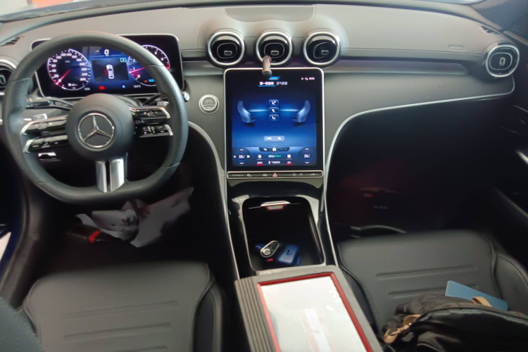 奔驰C级 2022款 C 200 L 运动版中控内饰7002