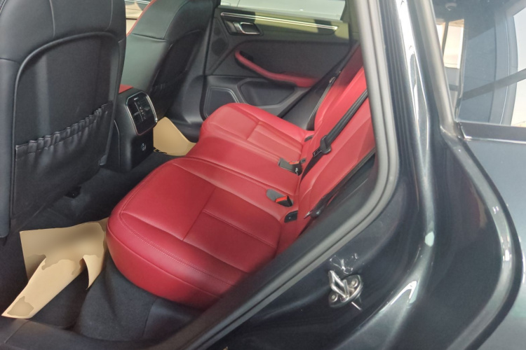 保时捷 2023款 Macan 2.0T中控内饰7004