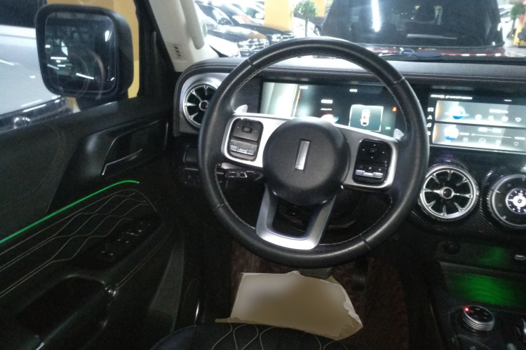 坦克300 2021款 越野版 2.0T 挑战者中控内饰13