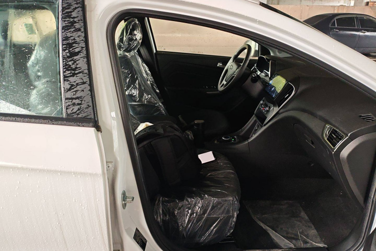 国金汽车 骏行 2023款 标准型局部细节41