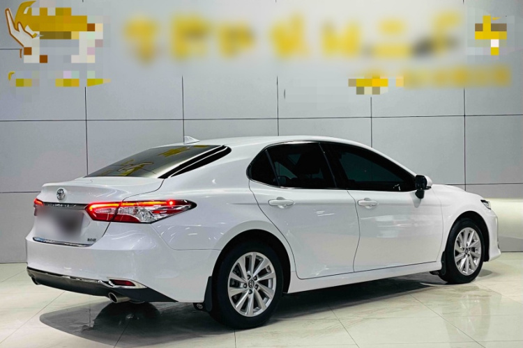 丰田 凯美瑞 2023款 2.0GVP 领先版车身外观6004