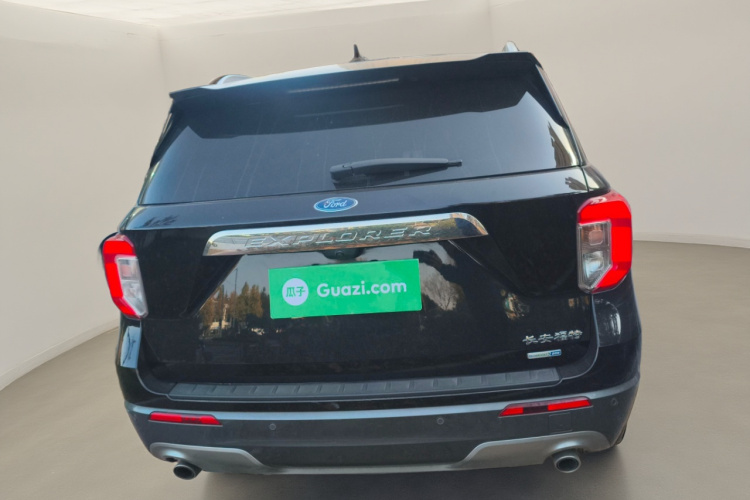 福特 探险者 2020款 EcoBoost 285 四驱风尚版 6座车身外观6