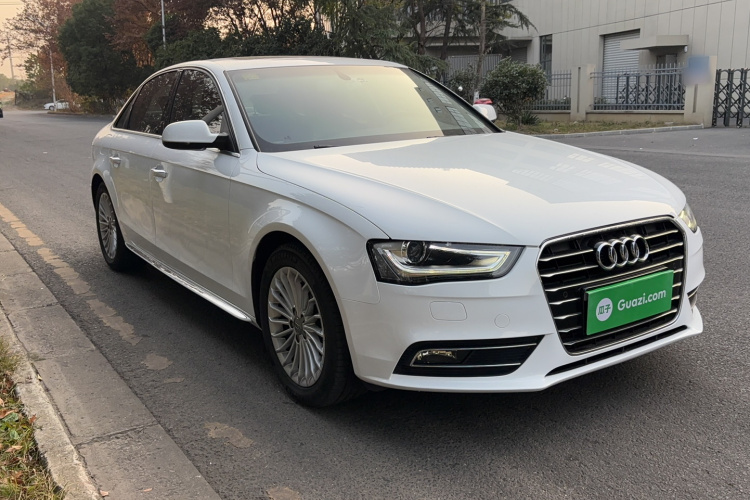 奥迪A4L 2016款 35 TFSI 自动舒适型车身外观6004