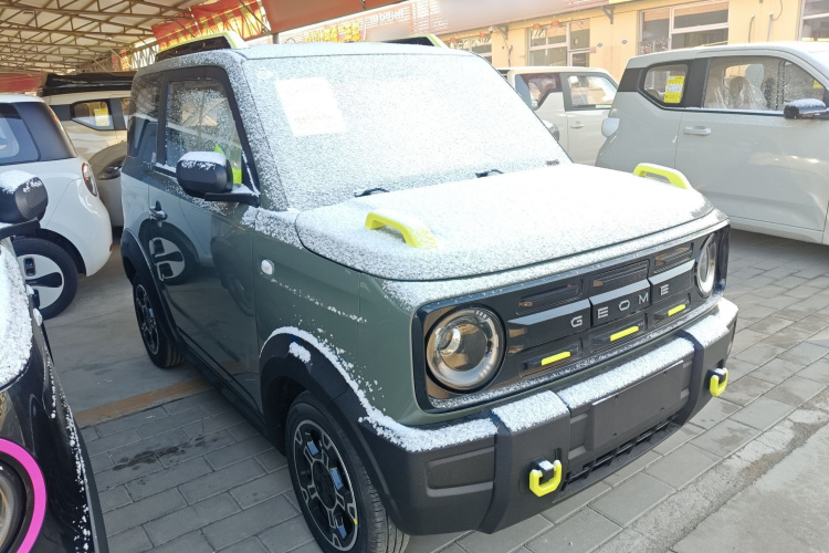 吉利银河 2025款 210km 熊猫骑士车身外观3