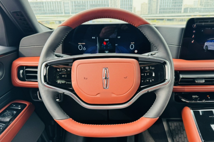 林肯 飞行家 2024款 3.0T V6 四驱奢雅版 六座中控内饰7002